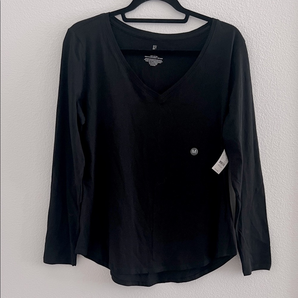 New York & Company V-Neck Long Sleeve